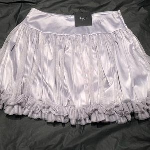 NEW Silver Ryu Mesh Lined Skirt - Small